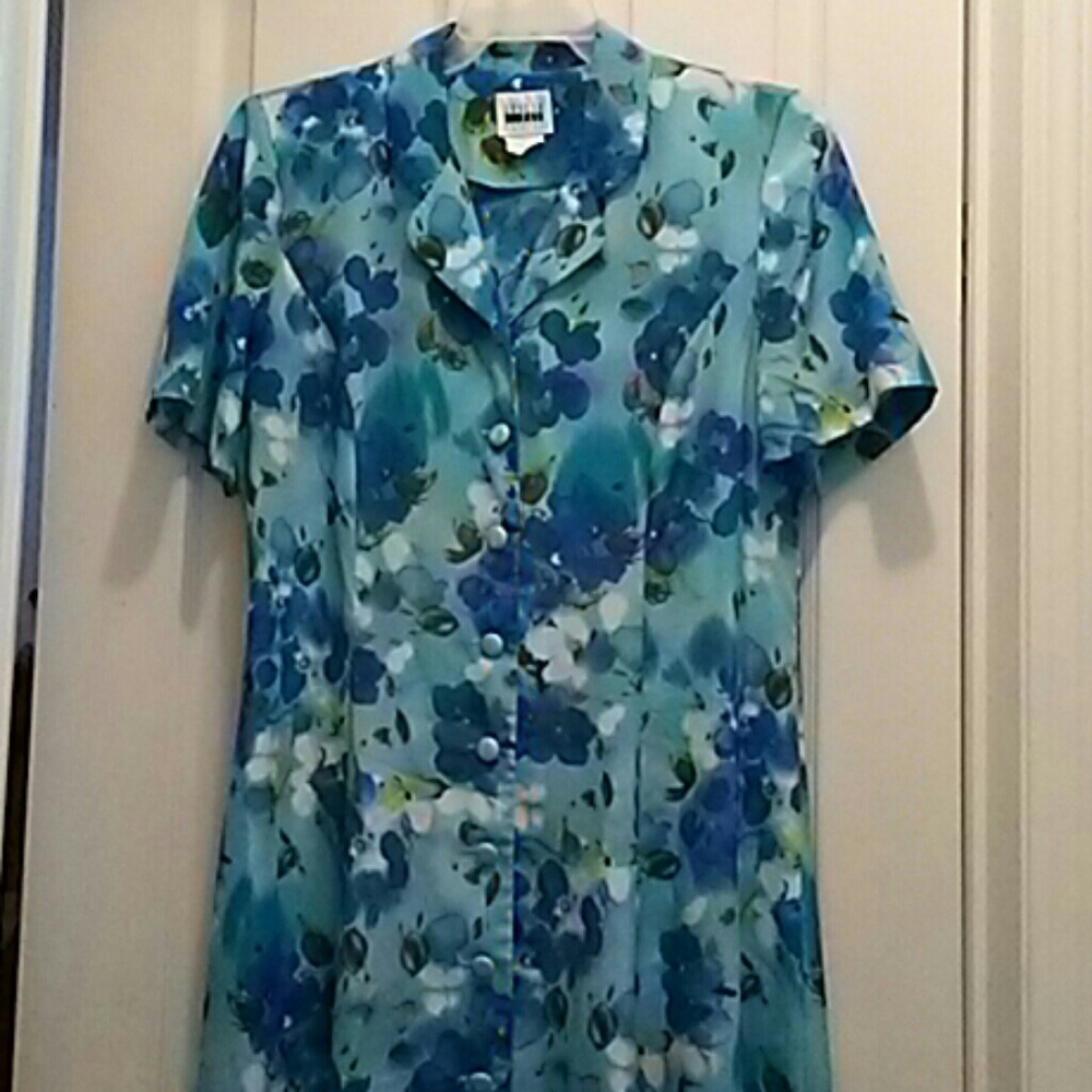 Leslie Fay. Floral Dress